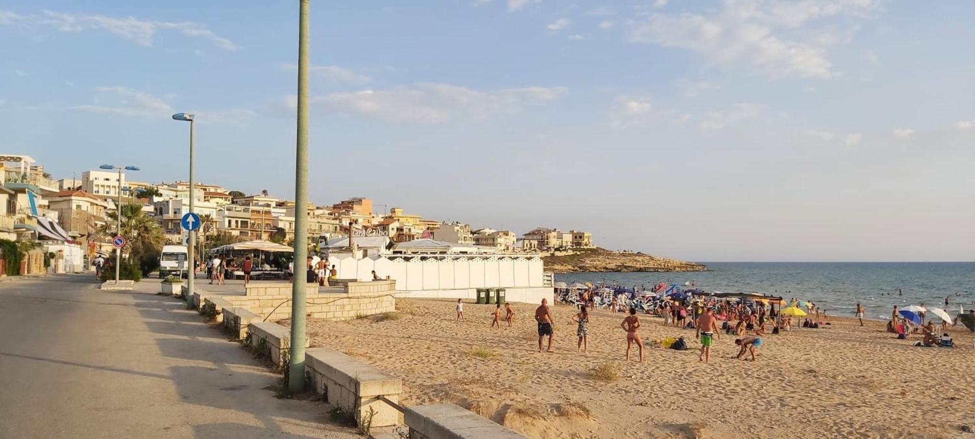 Casa Fronte Mare Puro Relax Cava dʼAliga Exterior foto