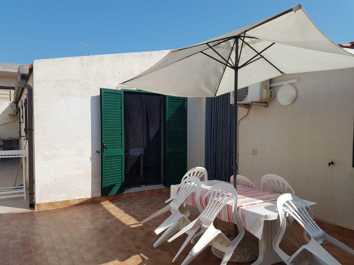 Casa Fronte Mare Puro Relax Cava dʼAliga Exterior foto