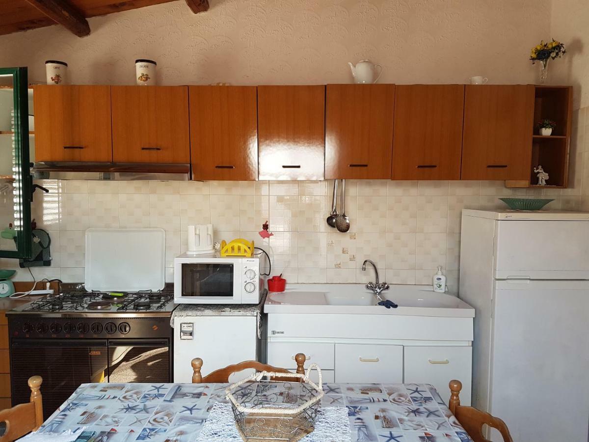 Casa Fronte Mare Puro Relax Cava dʼAliga Exterior foto
